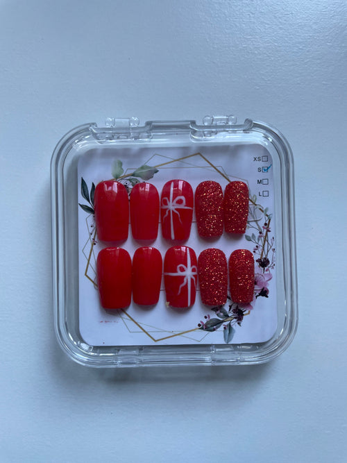 Red press-on nails