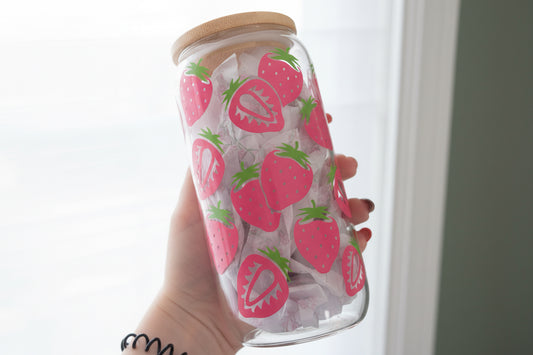 Strawberry 🍓 tumbler