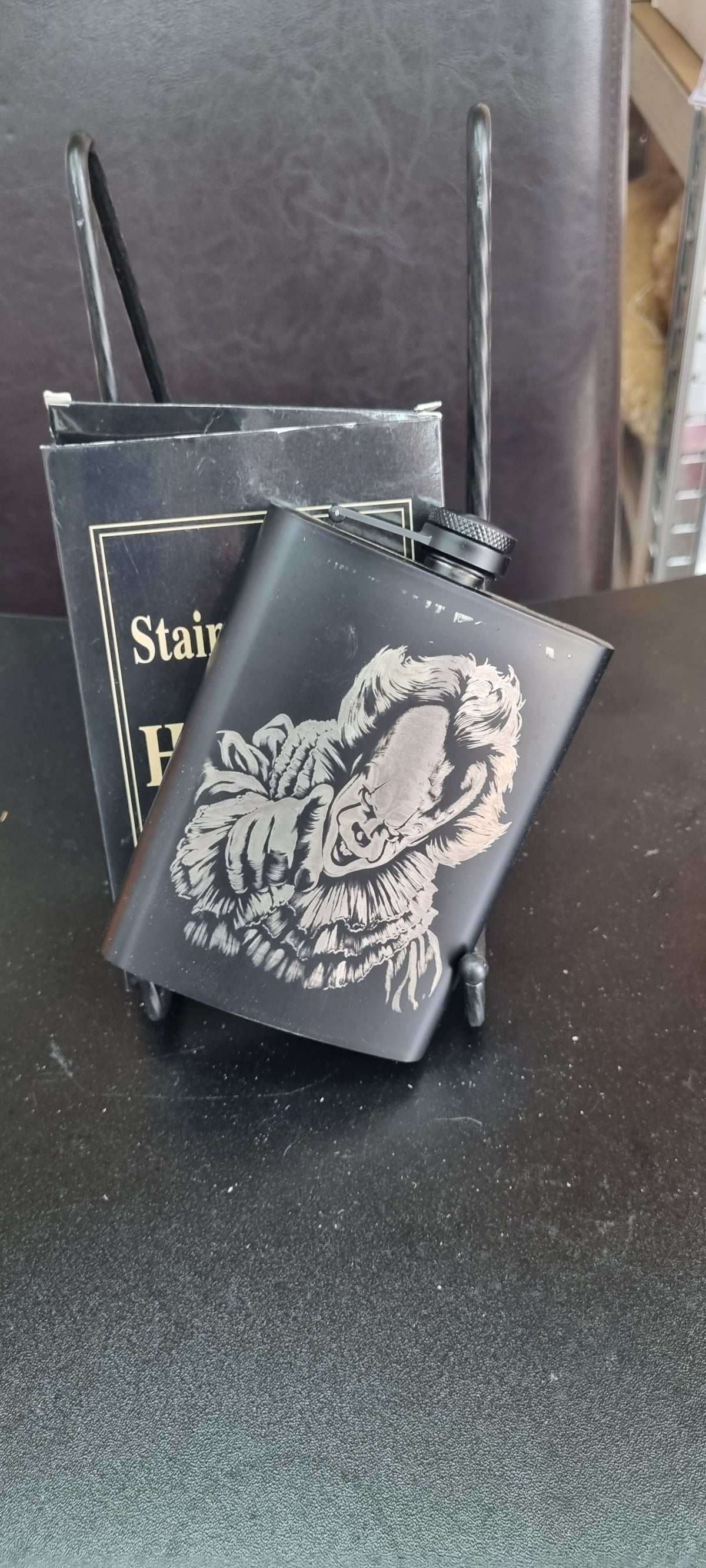 🎈 Horror Clown Engraved Black Hip Flask – Slightly Imperfect